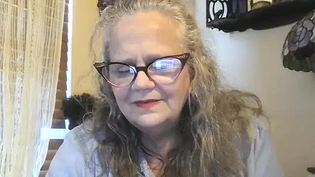 DestineeLoverGirl from StripChat is Freechat