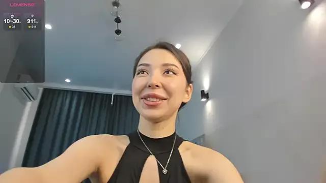 devaivy from StripChat is Freechat