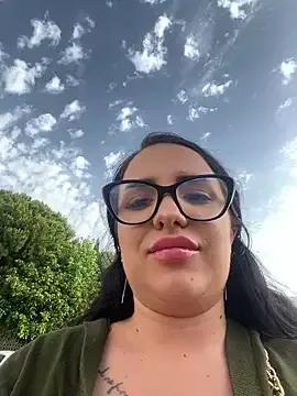 diamond_glow from StripChat is Freechat