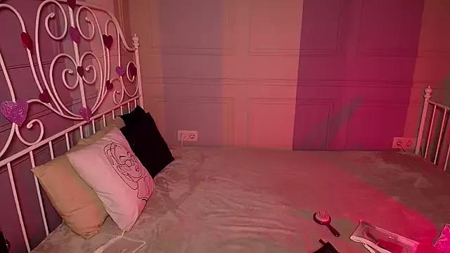 DianaMour from StripChat is Freechat