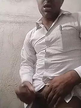 Dickdelhi from StripChat is Freechat