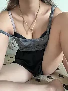 Didi_xx from StripChat is Freechat