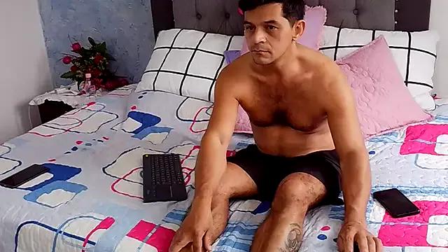 DiegoyGavix from StripChat is Freechat