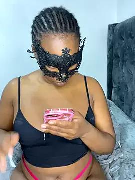 DiosaTheSquirter on StripChat