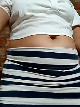 Dirty-Momm-Divorced-Hot from StripChat is Freechat