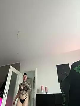 DirtyDahlia from StripChat is Freechat