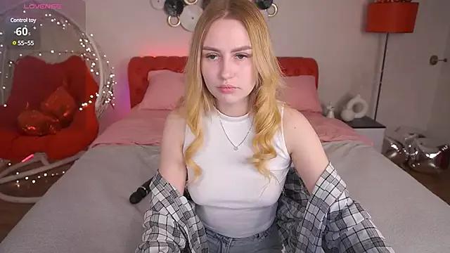 DivineJass from StripChat is Freechat