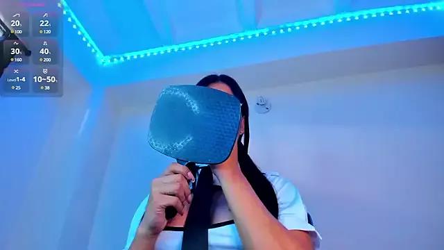 divinesalome from StripChat