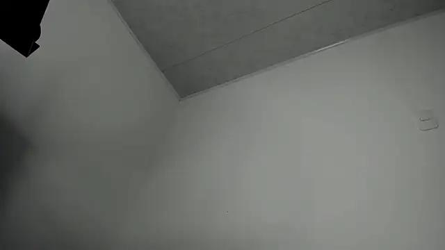 doll10stars from StripChat