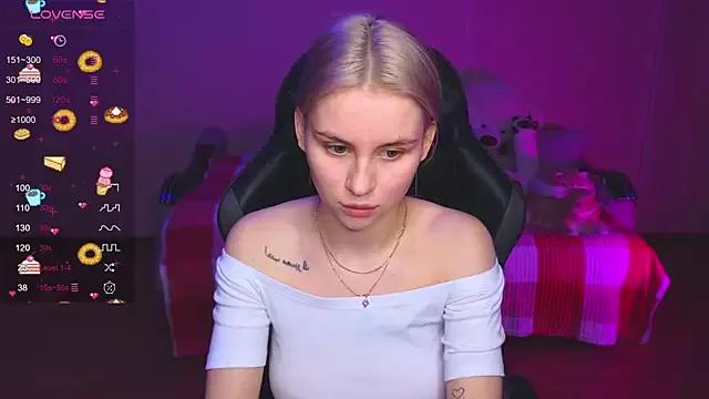 doll_barbieee from StripChat