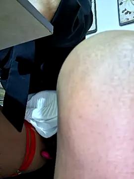 Doll_Loren from StripChat
