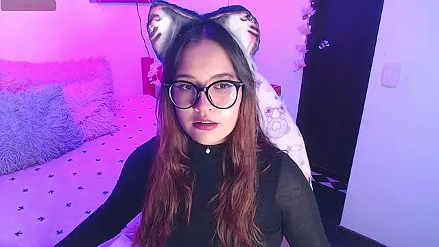 Dollie_love from StripChat