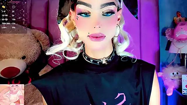 dollswit01 from StripChat