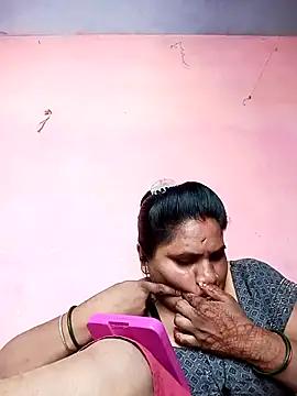 Dolly-hott47 from StripChat