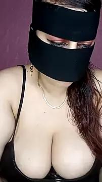Dolly150 from StripChat