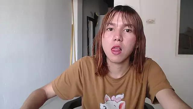 Dolly_Peach_ from StripChat