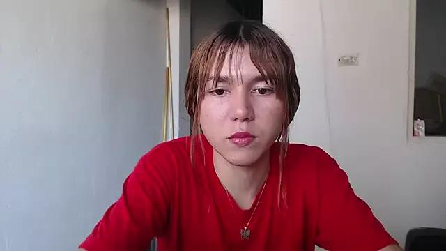 Dolly_Peach_ from StripChat
