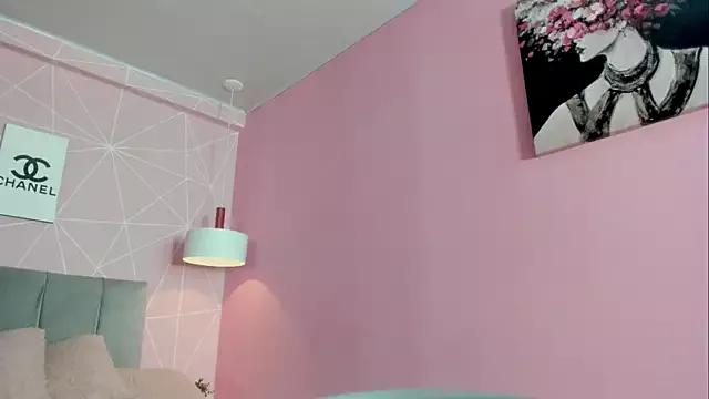 dolly_zoe from StripChat