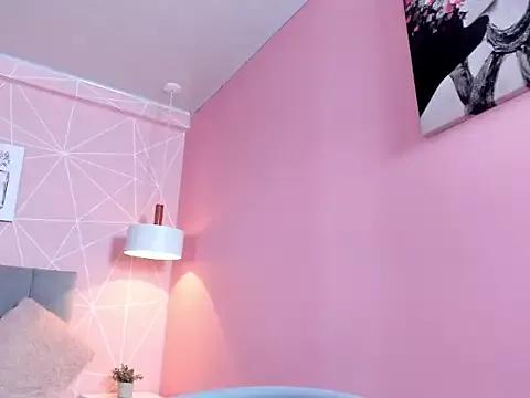 dolly_zoe from StripChat