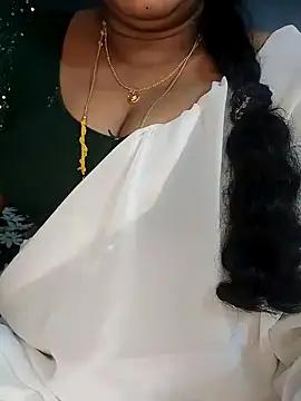 Dollybell from StripChat