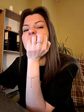 DollyRoma from StripChat is Freechat