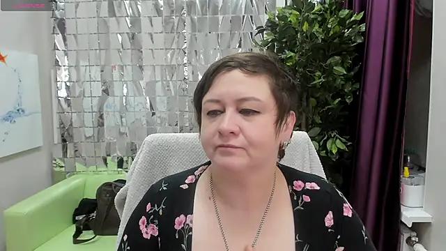 Dolorys from StripChat
