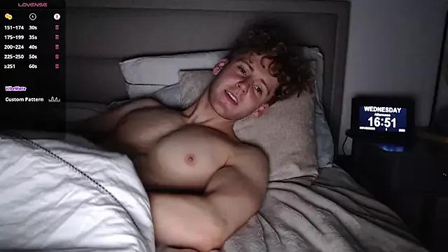 DominantAlex18 from StripChat is Freechat