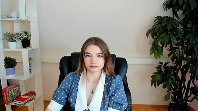 DonnaAndrews from StripChat is Freechat