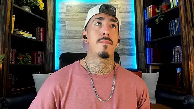 Donovan_Desmond from StripChat is Freechat