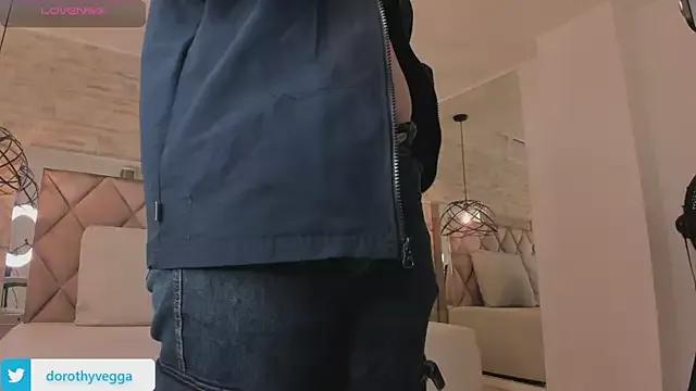 dorothy_vegga from StripChat