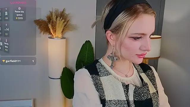 Photos of DorthaDunt from StripChat is Freechat