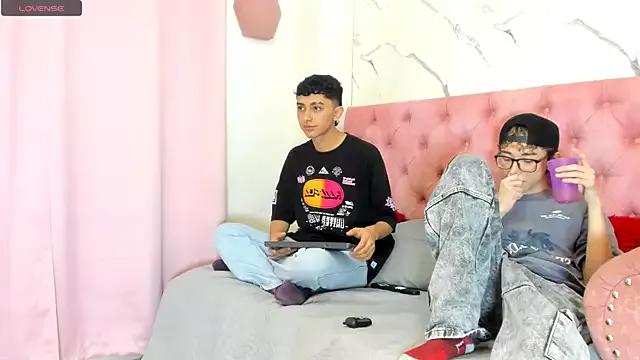 double_temptation2 from StripChat is Freechat