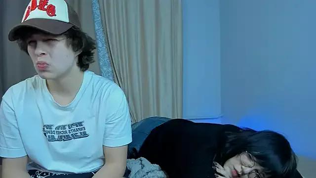 DoubleTide from StripChat is Freechat