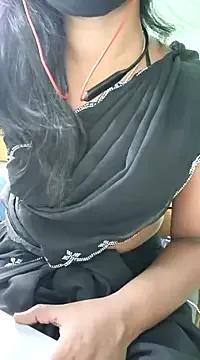Dreamqueentamill from StripChat is Freechat