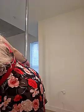 Photos of DROPPEDEADDAISY from StripChat is Freechat