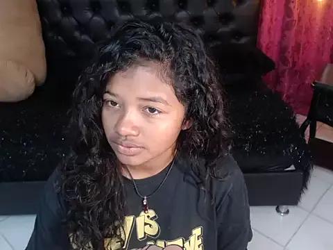 dulce_rouse_ from StripChat is Freechat