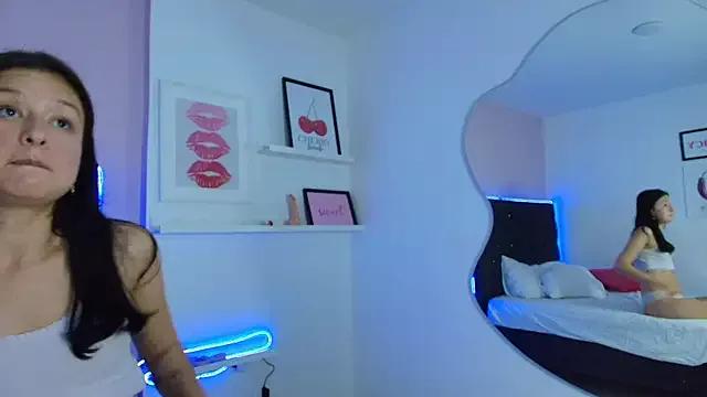 DyanaMoon14_LS from StripChat is Freechat