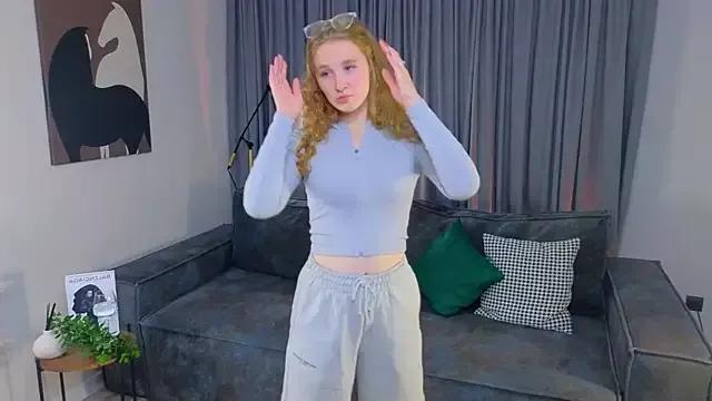 EarlieResek from StripChat is Freechat
