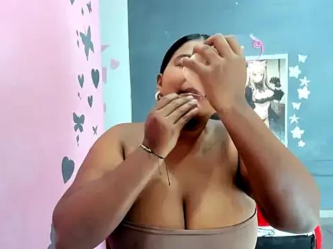 Ebony_luna from StripChat is Freechat