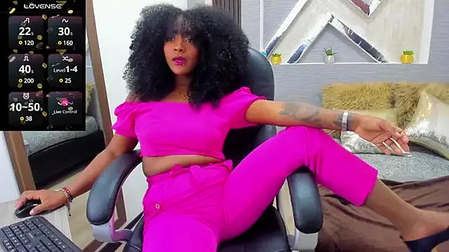ebony_pearl_ from StripChat is Freechat