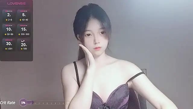 EdenDaisy from StripChat