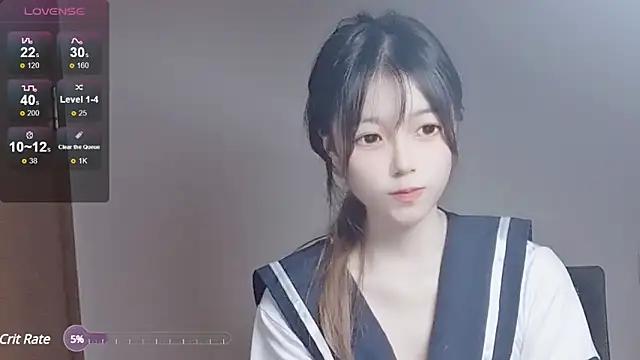 EdenDaisy from StripChat