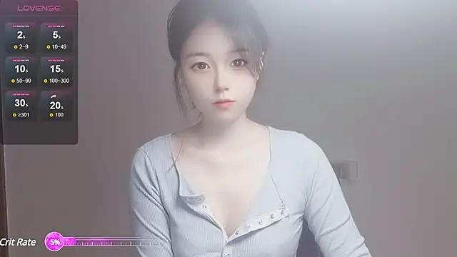 EdenDaisy from StripChat