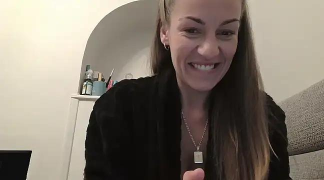 Edenfox- from StripChat