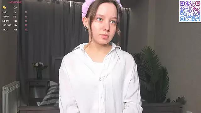 EdinaCordner from StripChat is Freechat