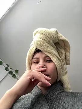 EemaHaruki from StripChat