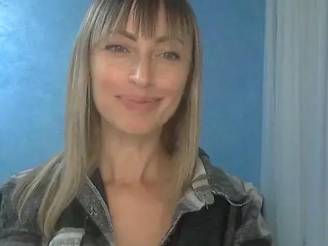 EffectMaya from StripChat