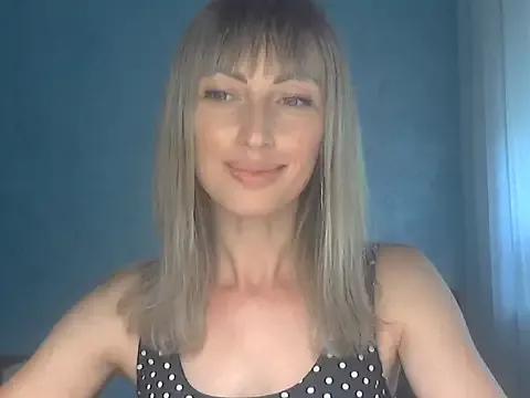 EffectMaya from StripChat