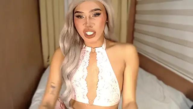 Effortless_beautyx from StripChat