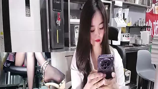 Eileen-L from StripChat